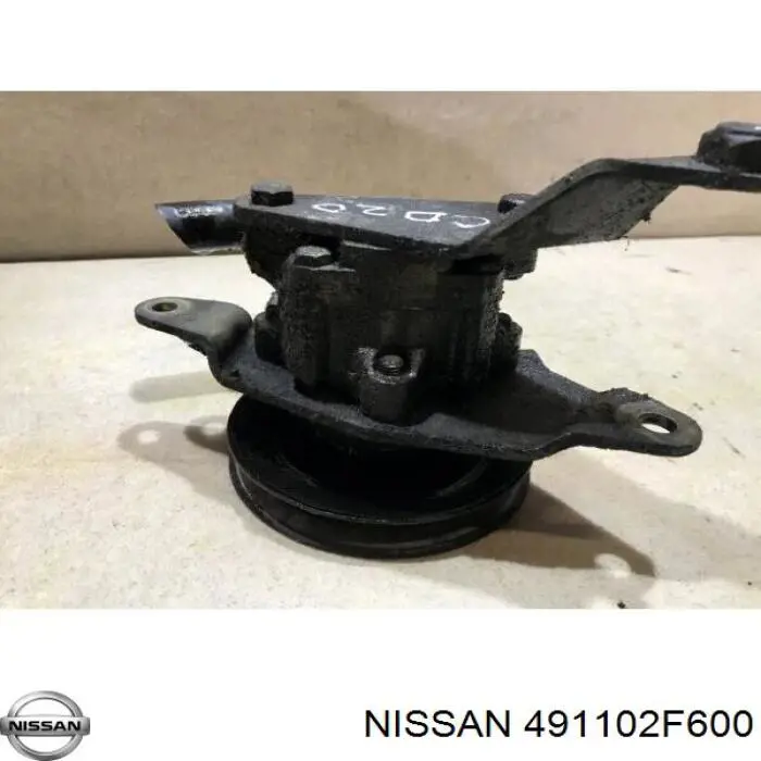 Bomba de dirección asistida Nissan Primera P11