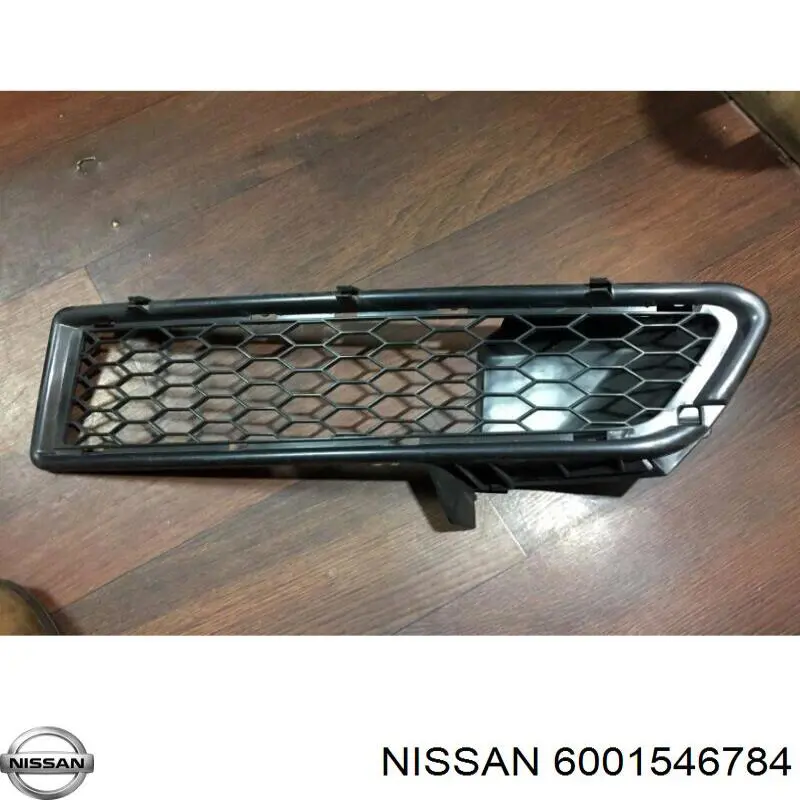 6001546784 Nissan rejilla de ventilación, parachoques trasero, derecha