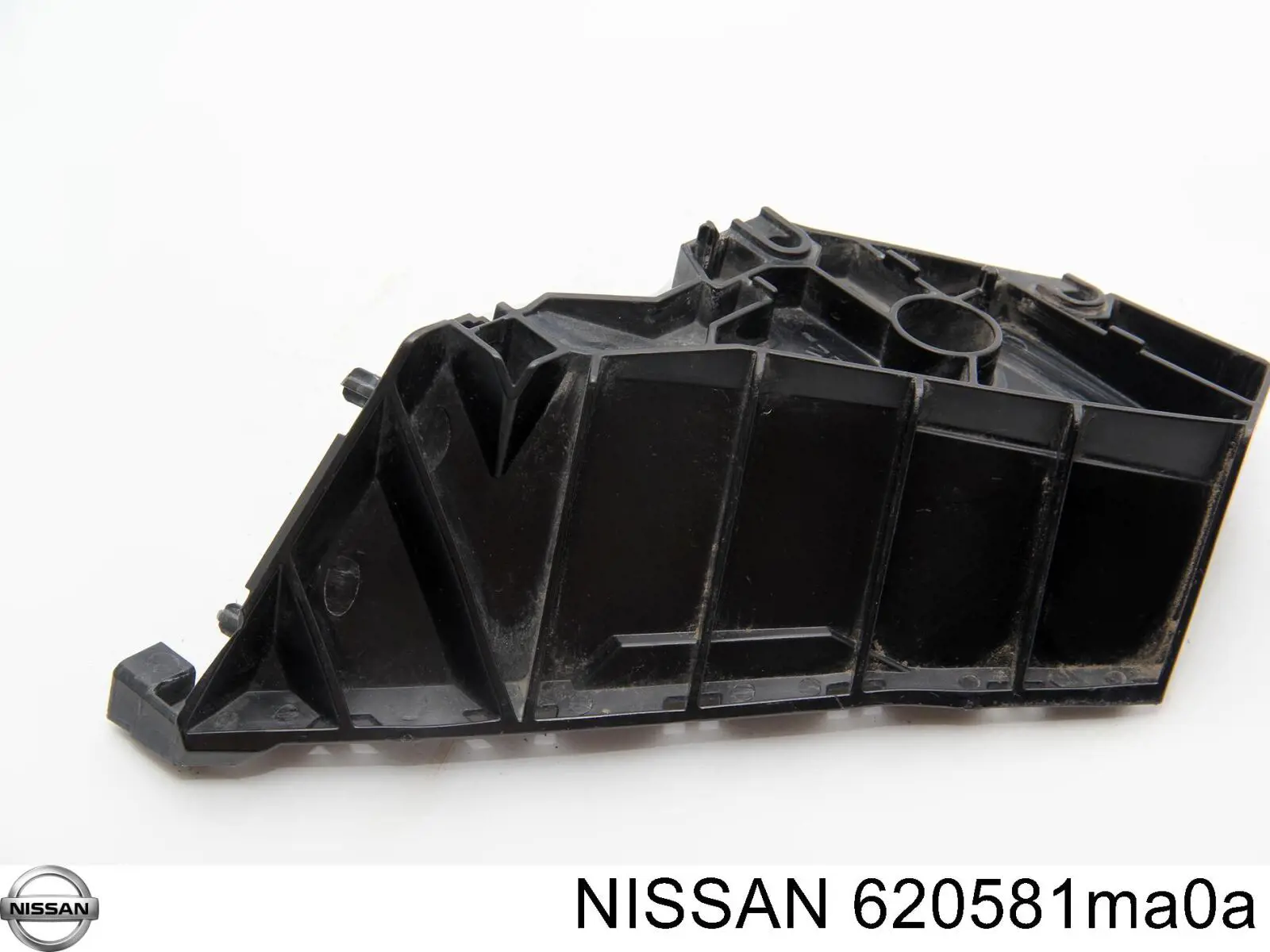 620581MA0A Nissan