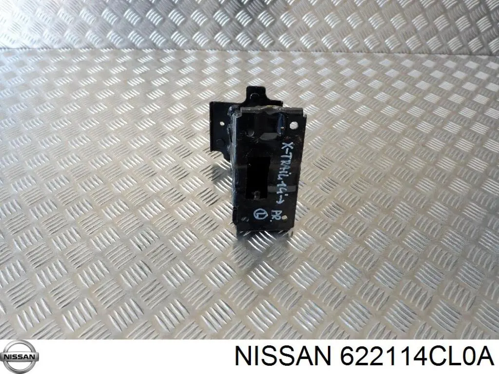 Comprar 622114CL0A Nissan/Infiniti Soporte del refuerzo del parachoques delantero