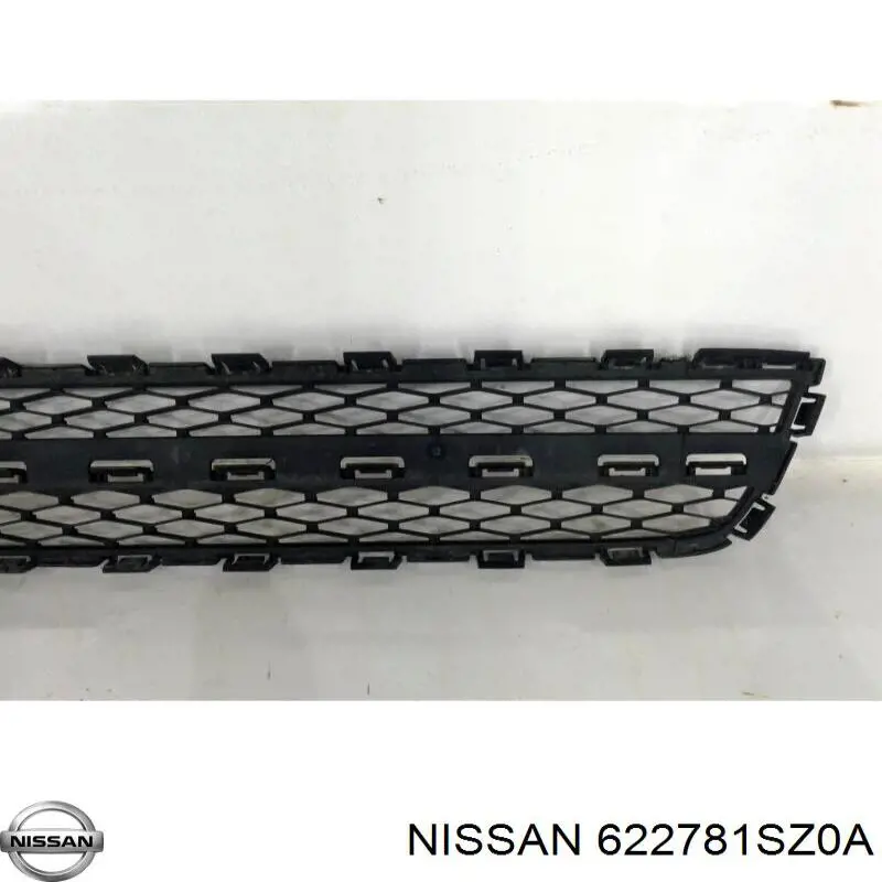 Rejilla del parachoques delantero 622781SZ0A Nissan/Infiniti