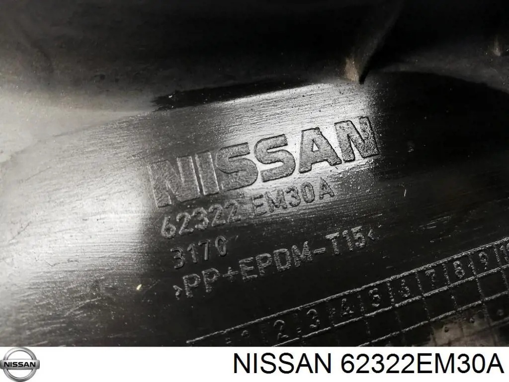 Superposicion (Molde) De Rejilla Del Radiador Nissan 62322EM30A