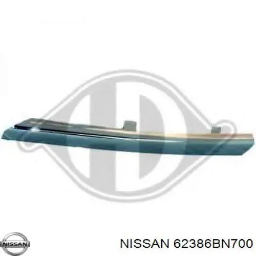 62386BN700 Nissan moldura de rejilla de radiador derecha