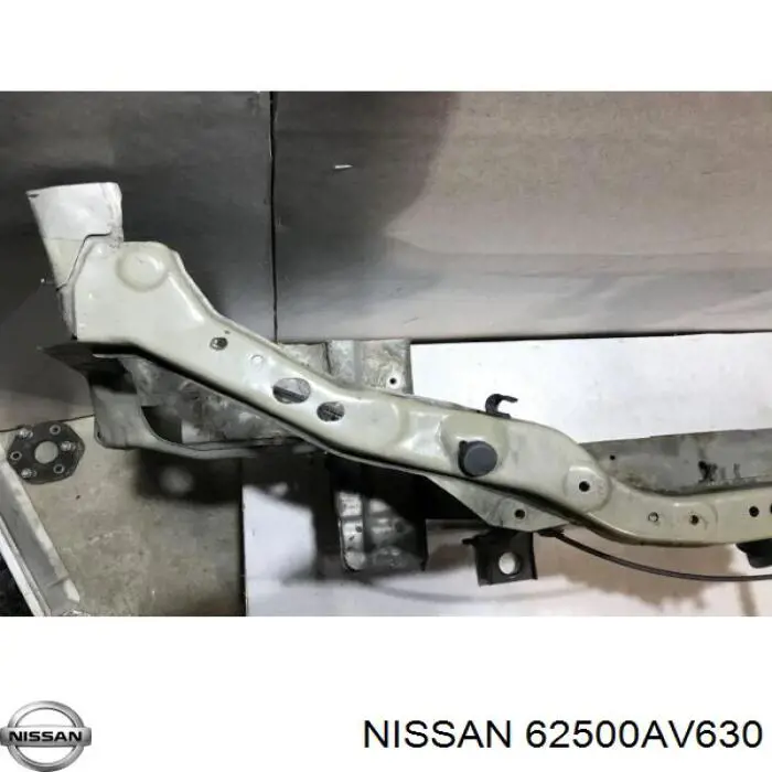 Soporte de radiador completo Nissan Primera P12