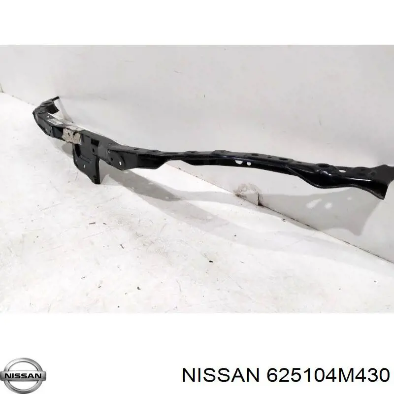 Comprar 625104M430 Nissan/Infiniti Soporte de radiador superior
