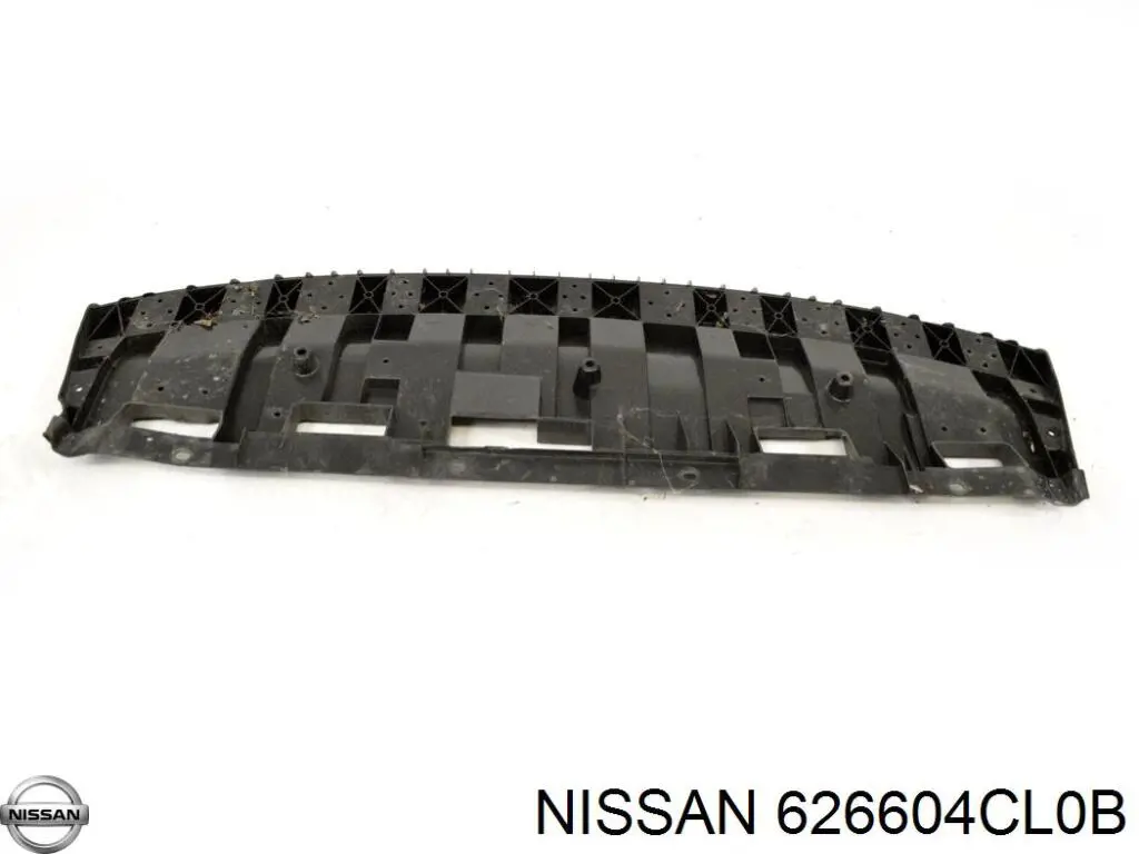 626604CL0B Nissan protector para parachoques