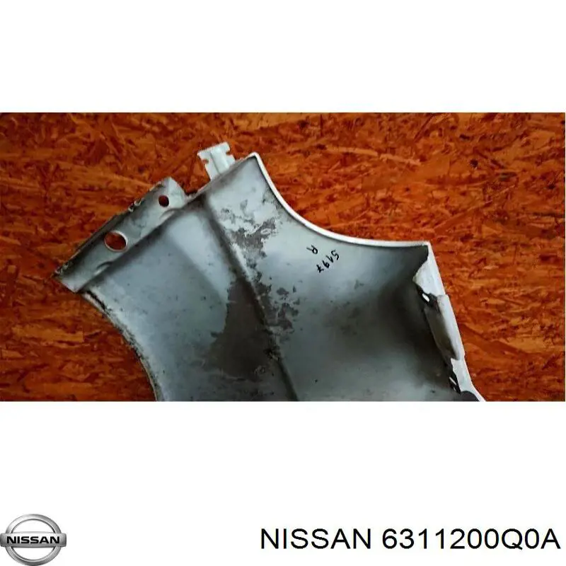 4416489 Nissan guardabarros delantero derecho