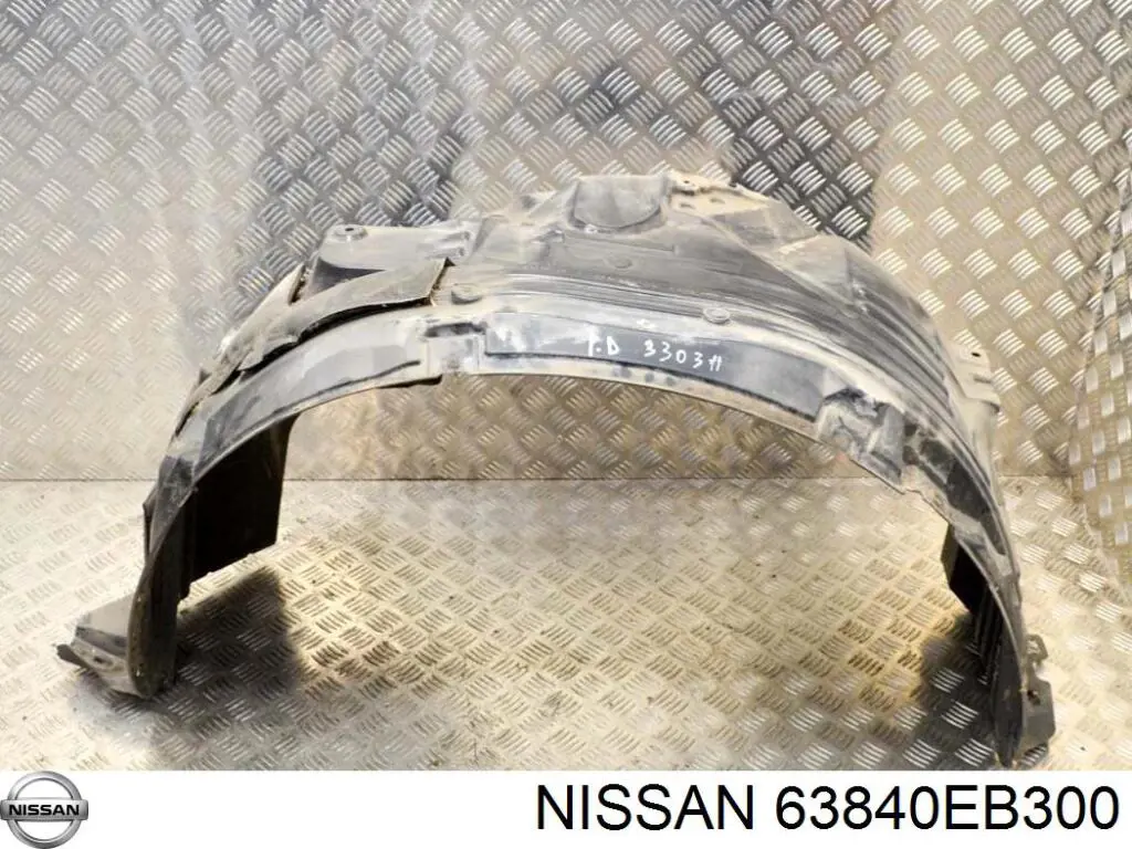 Guardabarros interior derecho, aleta delantera Nissan Navara D40