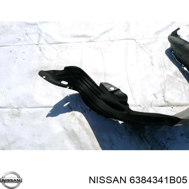 6384341B05 Nissan guardabarros interior, aleta delantera, izquierdo