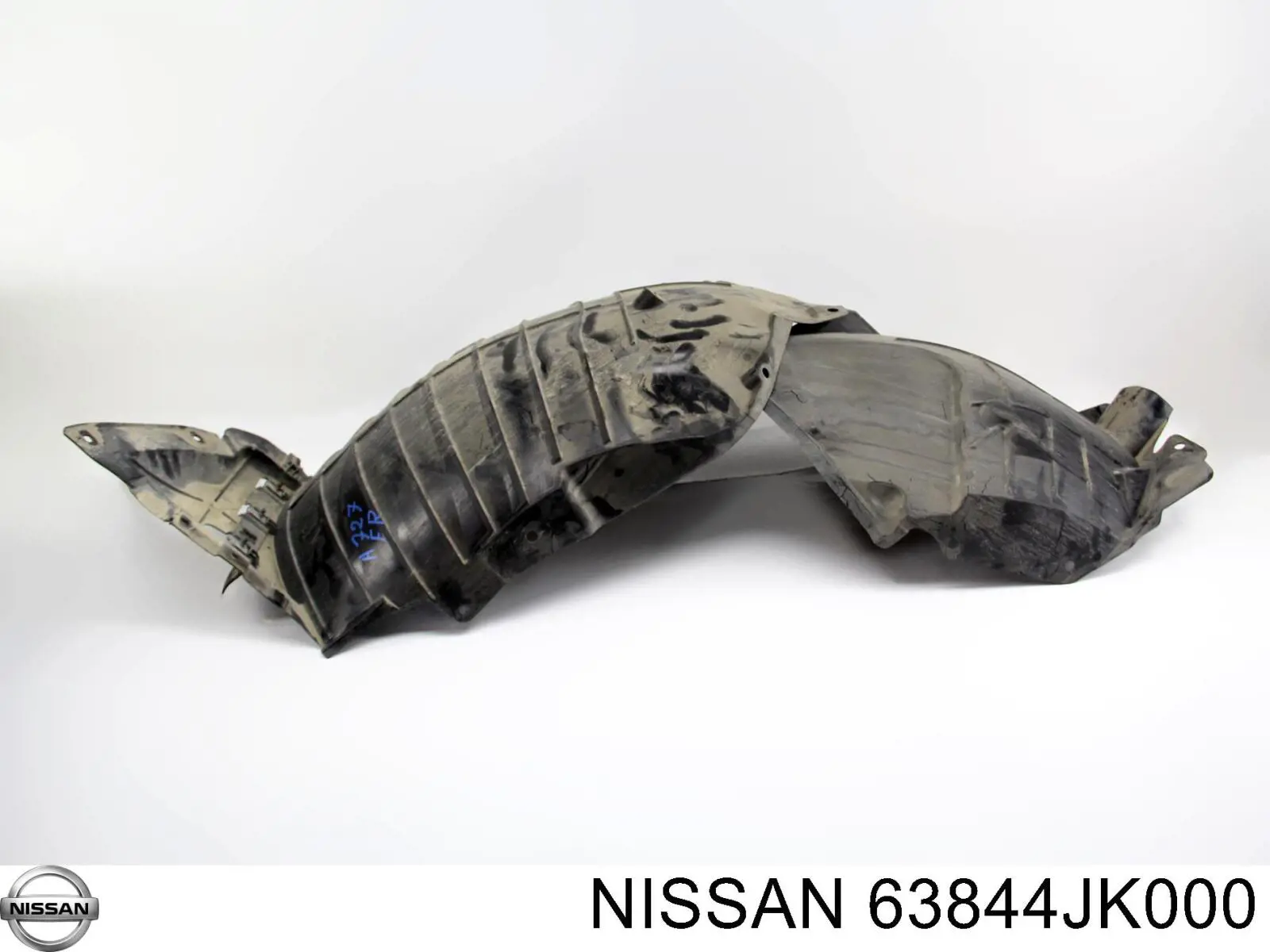 63844JK000 Nissan guardabarros interior, aleta delantera, derecho delantero