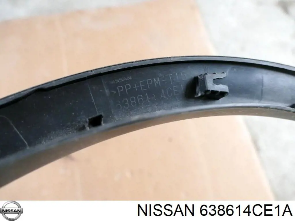 Extensión de aleta delantera izquierda Nissan/Infiniti 638614CE1A precio, desde 55,60 EUR