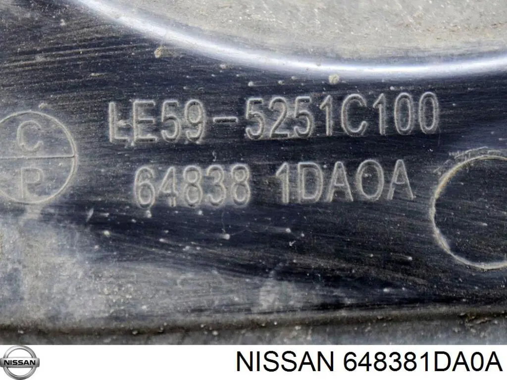 648381DA0A Nissan/Infiniti Protección derecha del motor