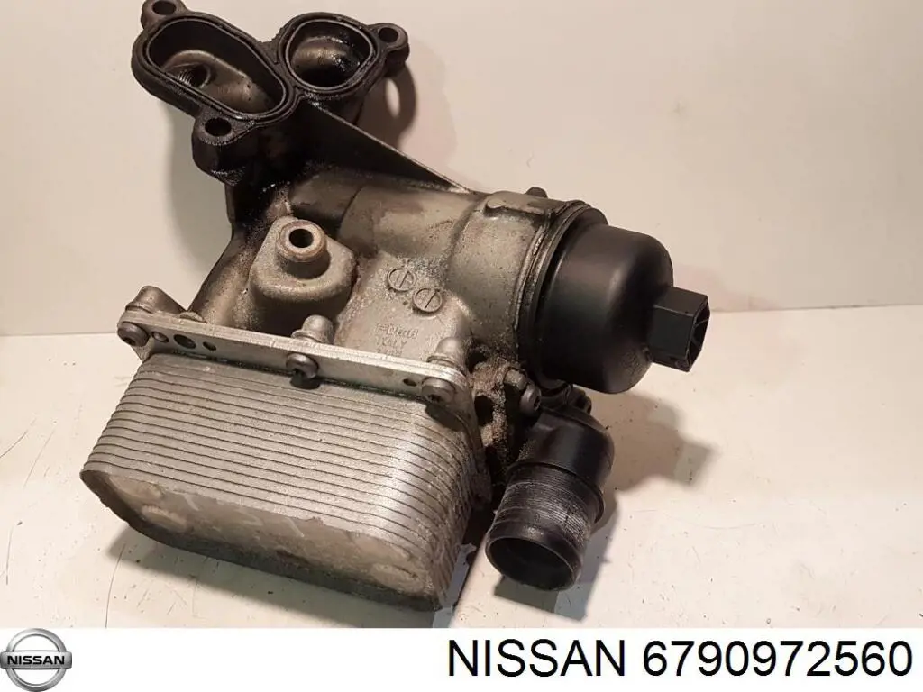 Radiador de aceite debajo del filtro Nissan/Infiniti 6790972560 precio, desde 47,64 EUR