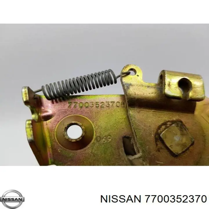 7700352370 Nissan