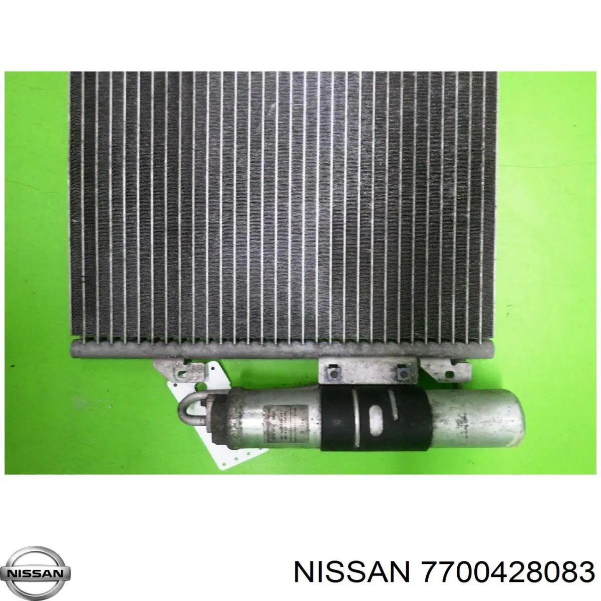 7700428083 Nissan condensador aire acondicionado