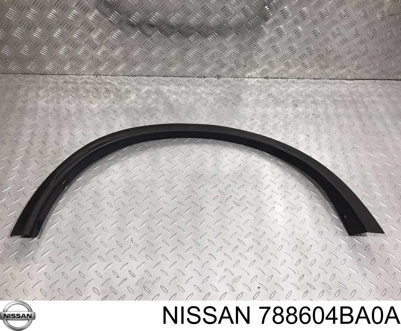 Comprar 788604BA0A Nissan/Infiniti Extensión de la aleta trasera derecha