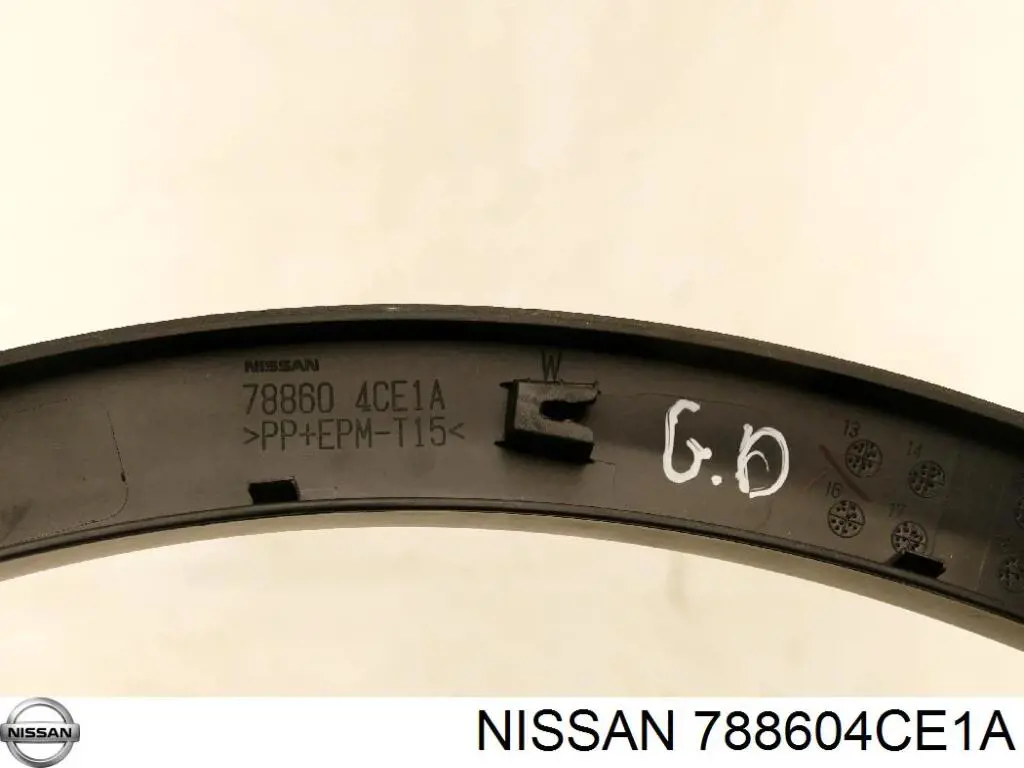 Extensión de la aleta trasera derecha 788604CE1A Nissan/Infiniti