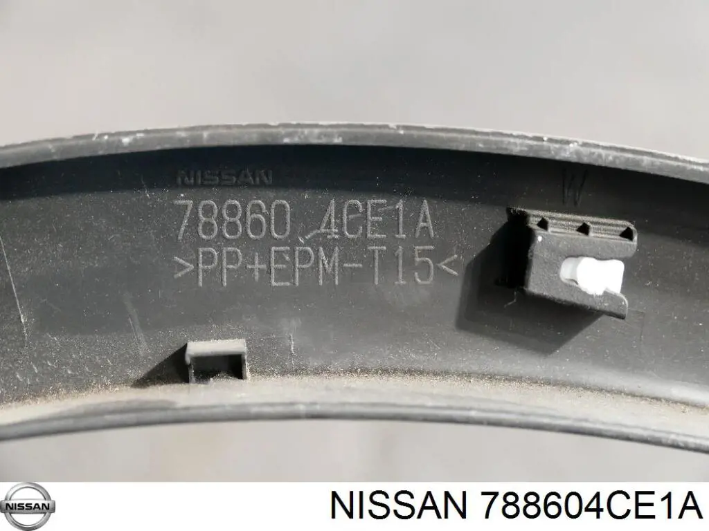 Comprar 788604CE1A Nissan/Infiniti Extensión de la aleta trasera derecha