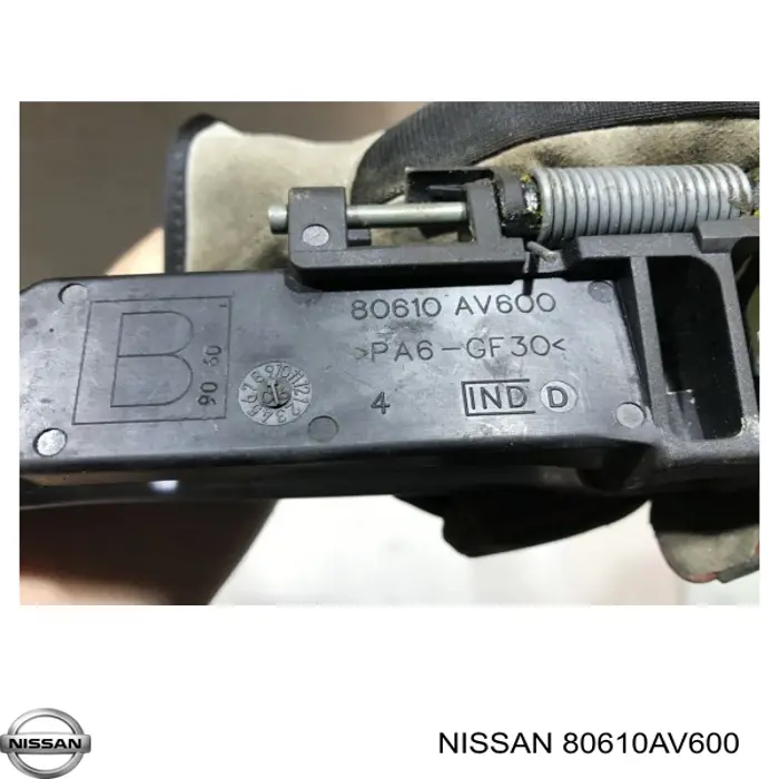 Soporte de manija exterior de puerta delantera derecha Nissan/Infiniti 80610AV600