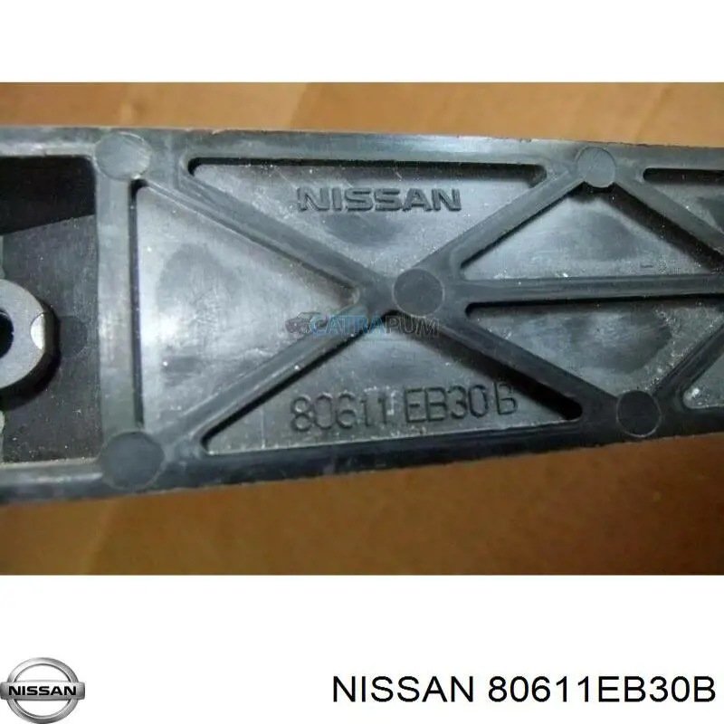 Soporte de manija exterior de puerta delantera izquierda 80611EB30B Nissan/Infiniti