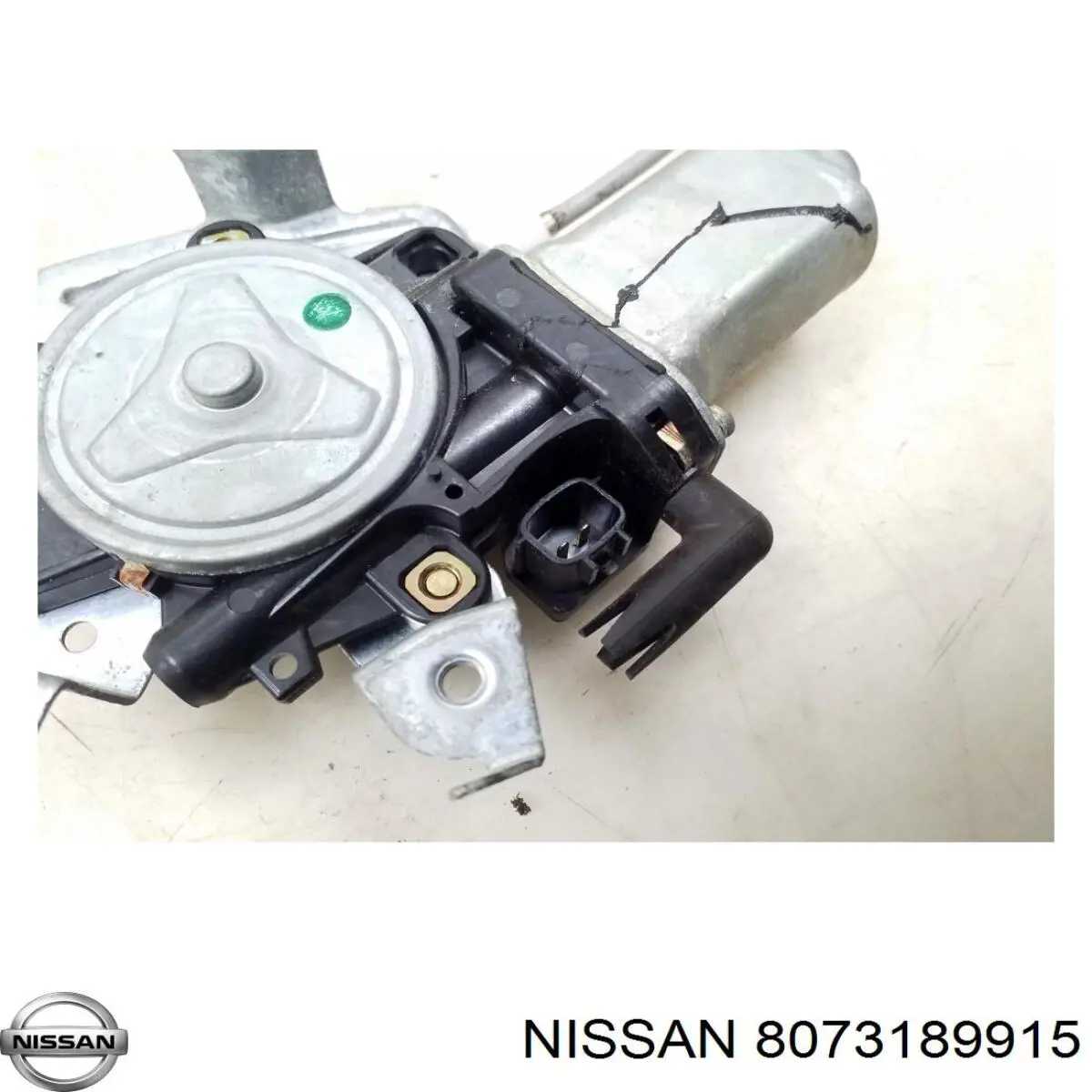 Comprar 8073189915 Nissan/Infiniti Motor del elevalunas de la puerta trasera izquierda