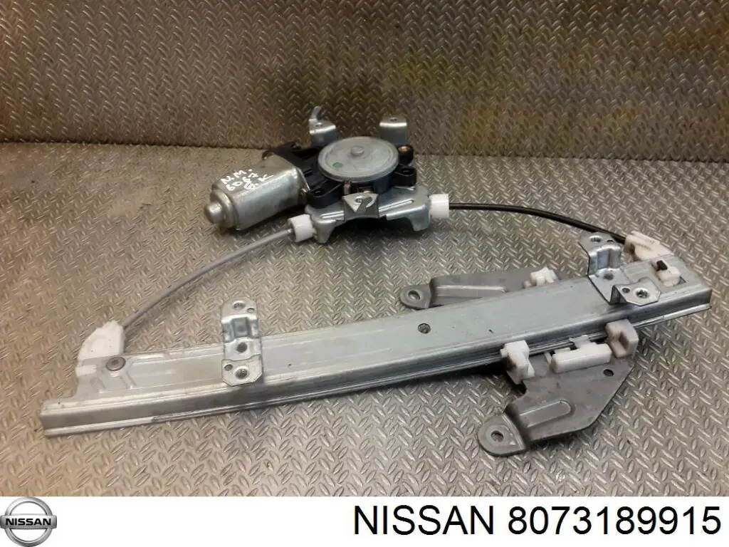 Motor del elevalunas de la puerta trasera izquierda Nissan/Infiniti 8073189915 precio, desde 45,01 EUR
