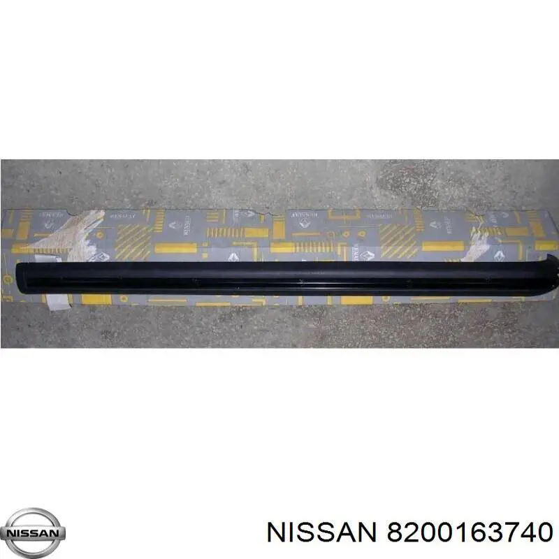 Carril guía central derecho de puerta corrediza Nissan/Infiniti 8200163740 precio, desde 122,26 EUR