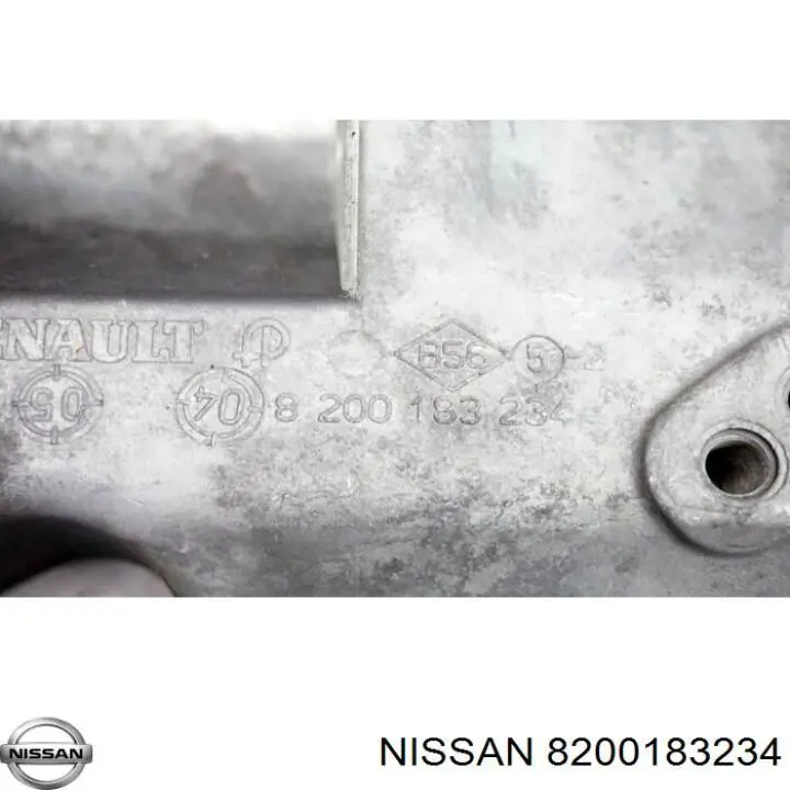 8200183234 Nissan soporte alternador