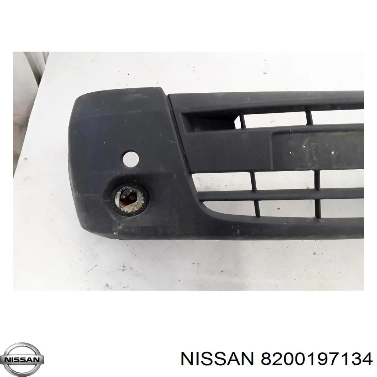 Parachoques delantero Renault (RVI) 114002 precio, desde 166,98 EUR