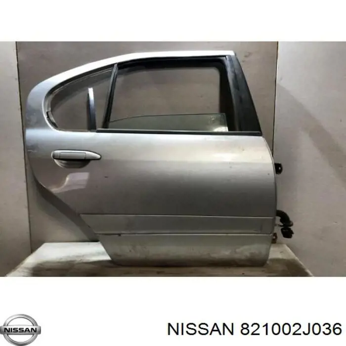 Comprar 821002J036 Nissan/Infiniti Puerta trasera derecha