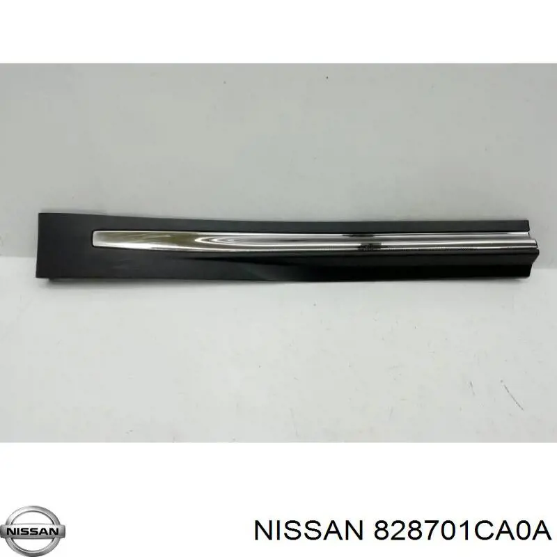 828701CA0A Nissan moldura inferior de la puerta trasera derecha