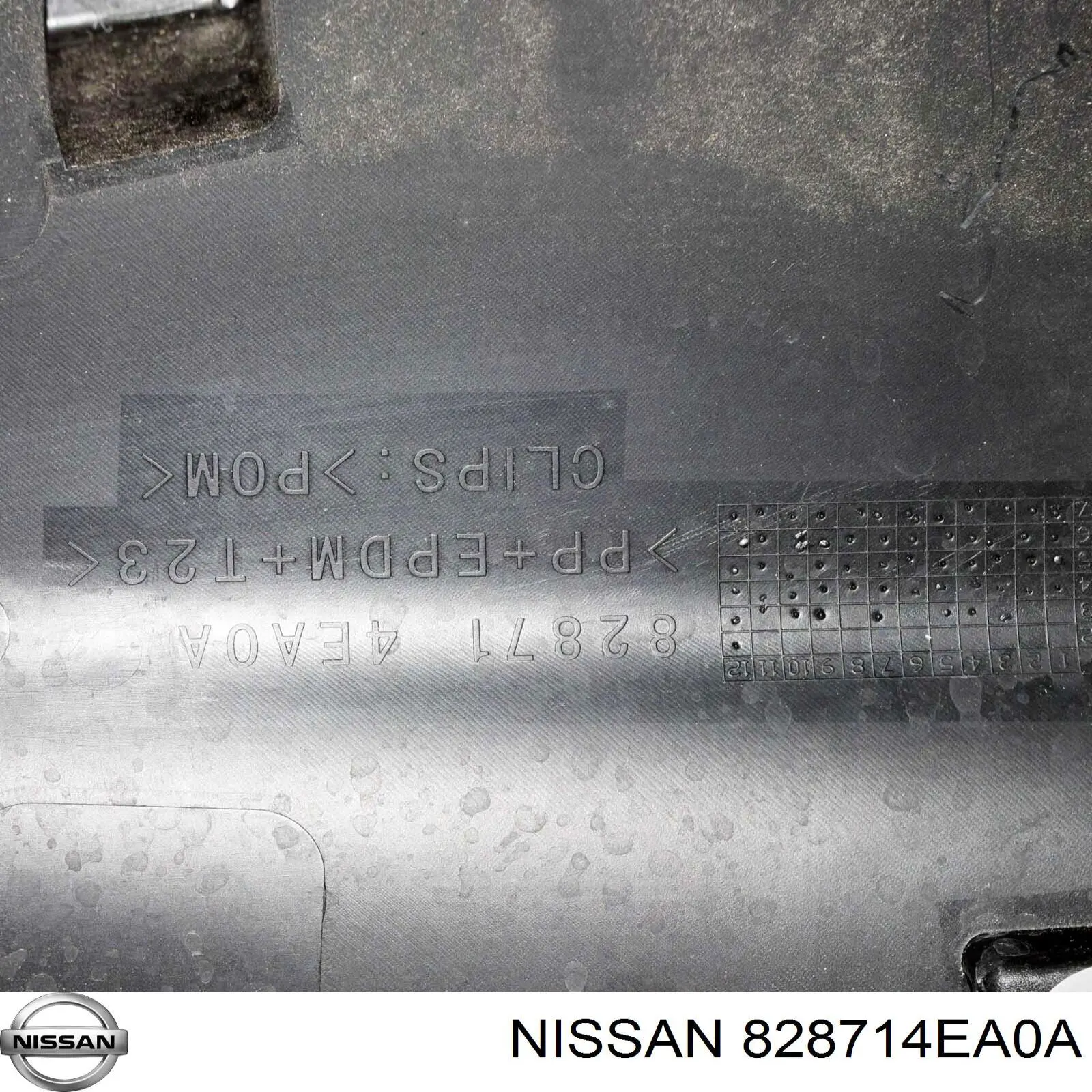 Comprar 828714EA0A Nissan/Infiniti Moldura de puerta trasera izquierda