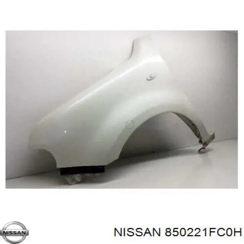 850221FC0H Nissan/Infiniti Defensa trasero