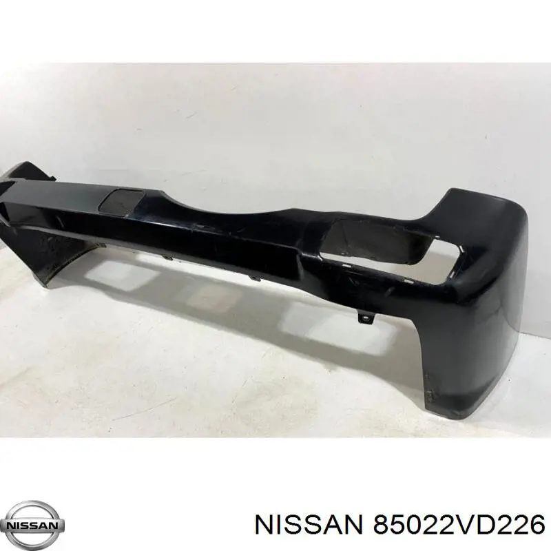 85022VD226 Nissan parachoques trasero