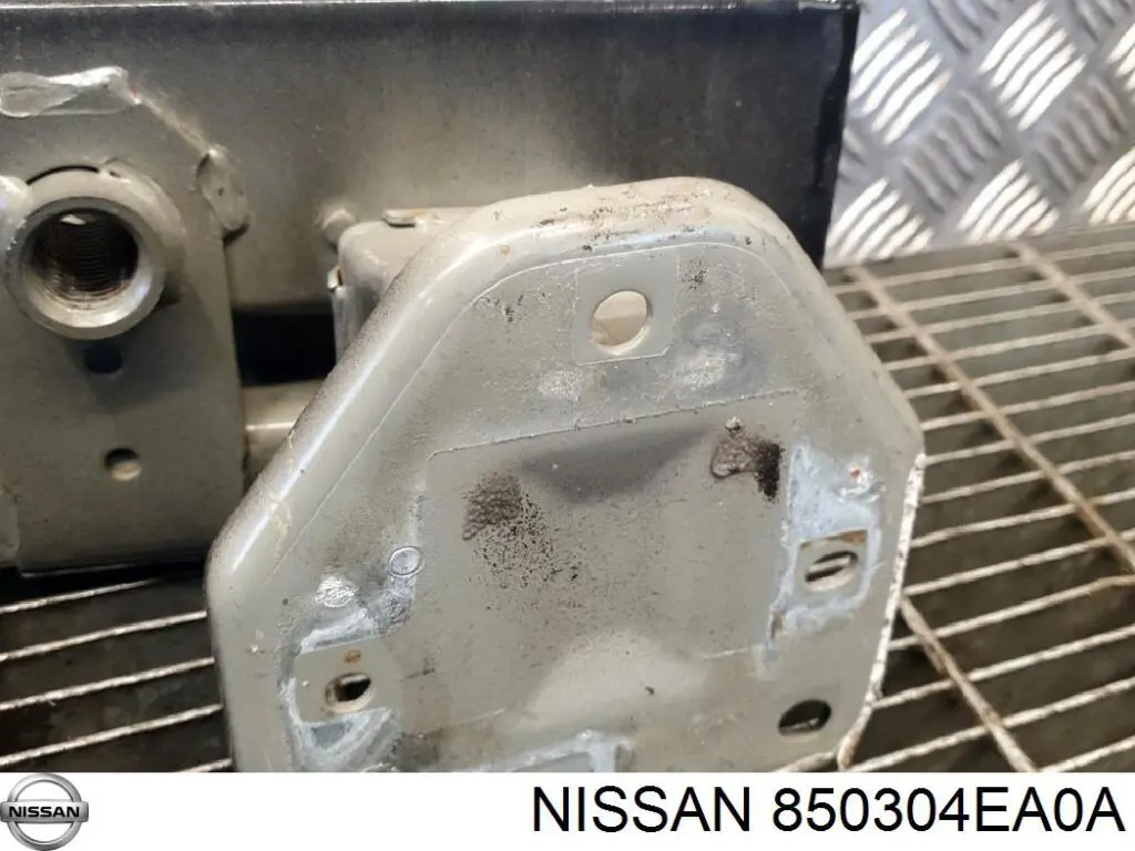 Refuerzo de parachoques trasero Nissan/Infiniti 850304EA0A precio, desde 135,04 EUR