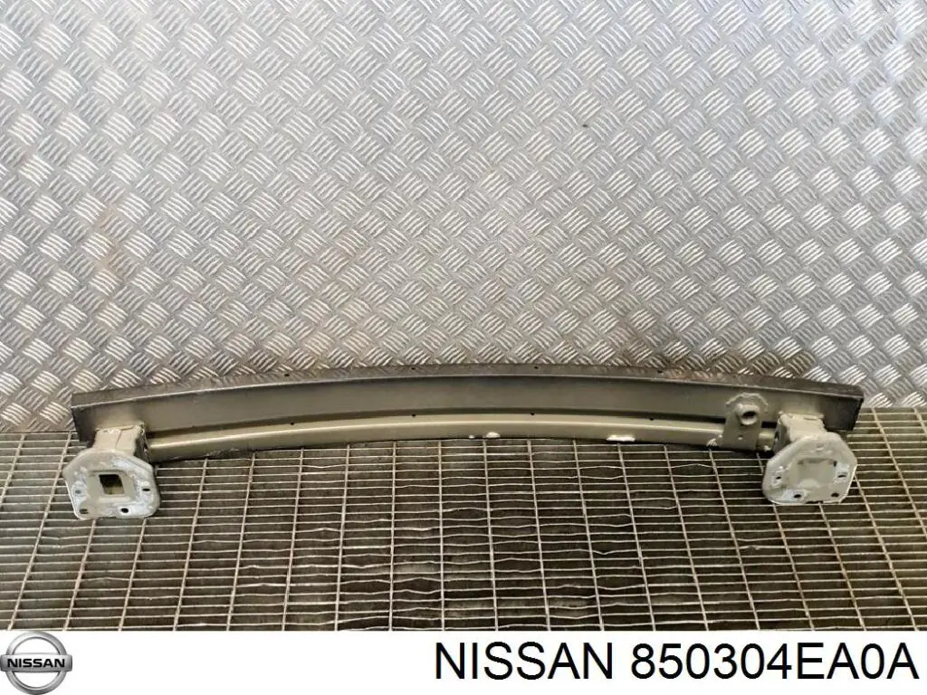 Refuerzo parachoques trasero 850304EA0A Nissan/Infiniti