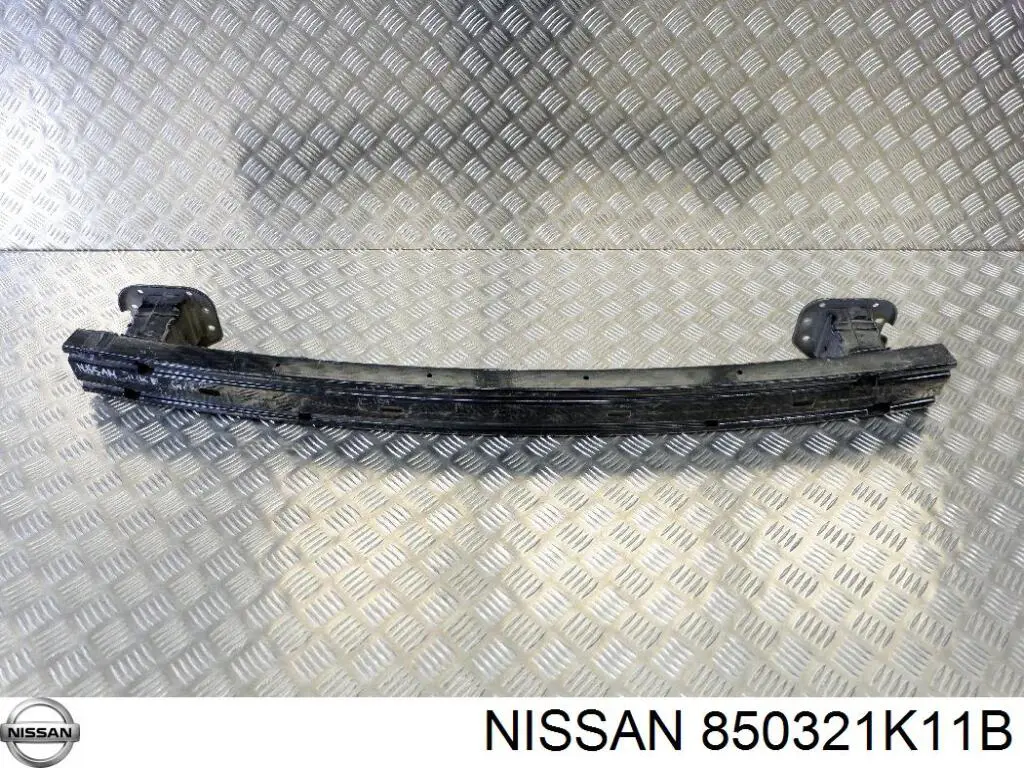 Refuerzo de parachoques trasero Nissan/Infiniti 850321K11B precio, desde 181,50 EUR