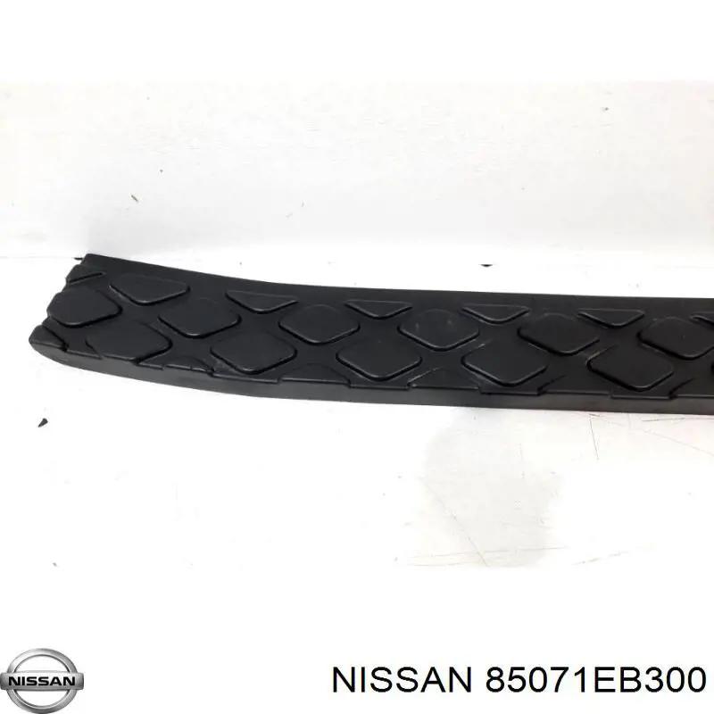 Protector superior del parachoques trasero (estribo) Nissan/Infiniti 85071EB300 precio, desde 92,99 EUR