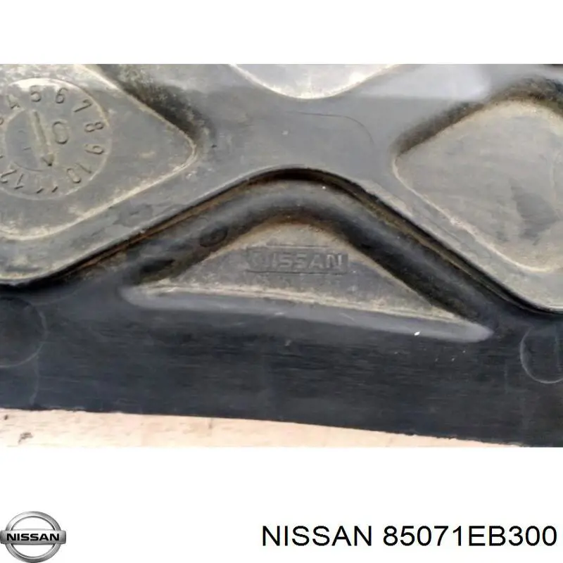 Protector superior del parachoques trasero (estribo) Nissan/Infiniti 85071EB300 precio, desde  EUR