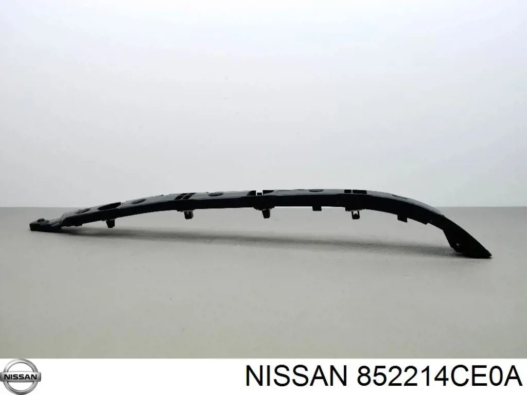 852214CE0A Nissan/Infiniti Soporte de paragolpes trasero izquierdo
