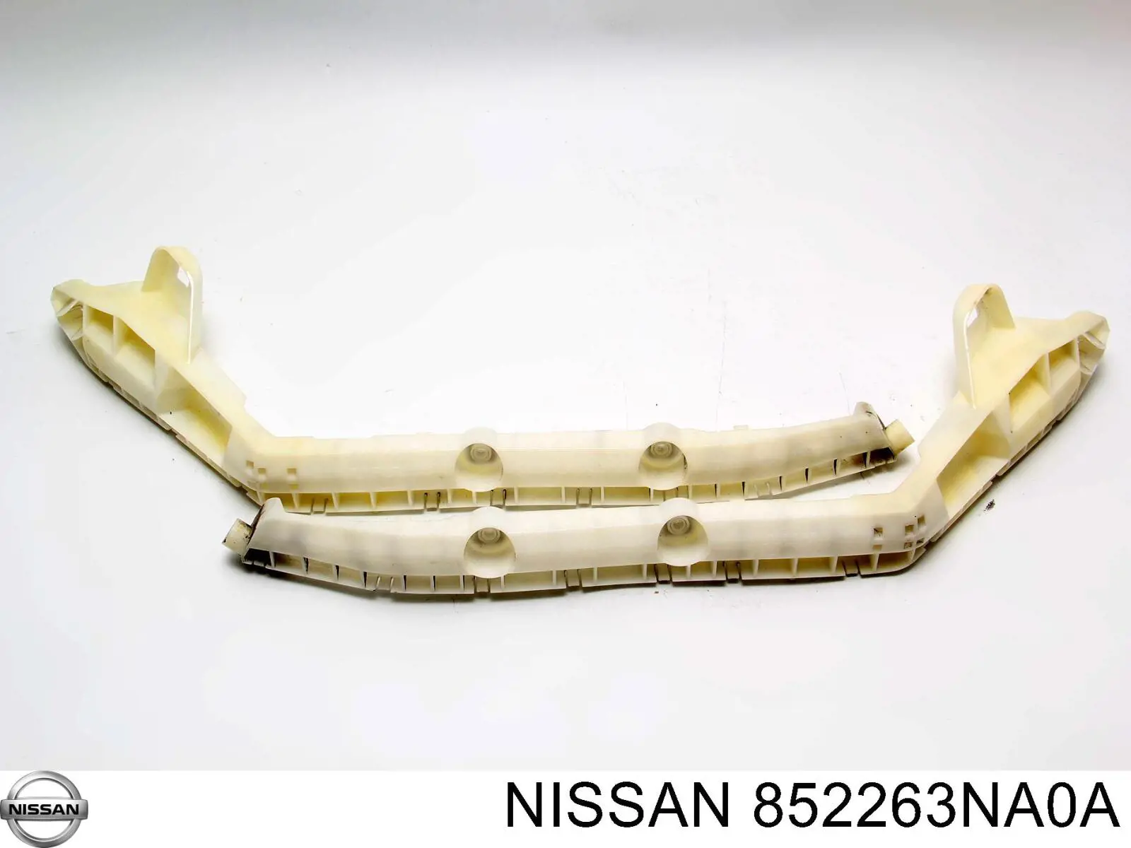 852263NA0A Nissan