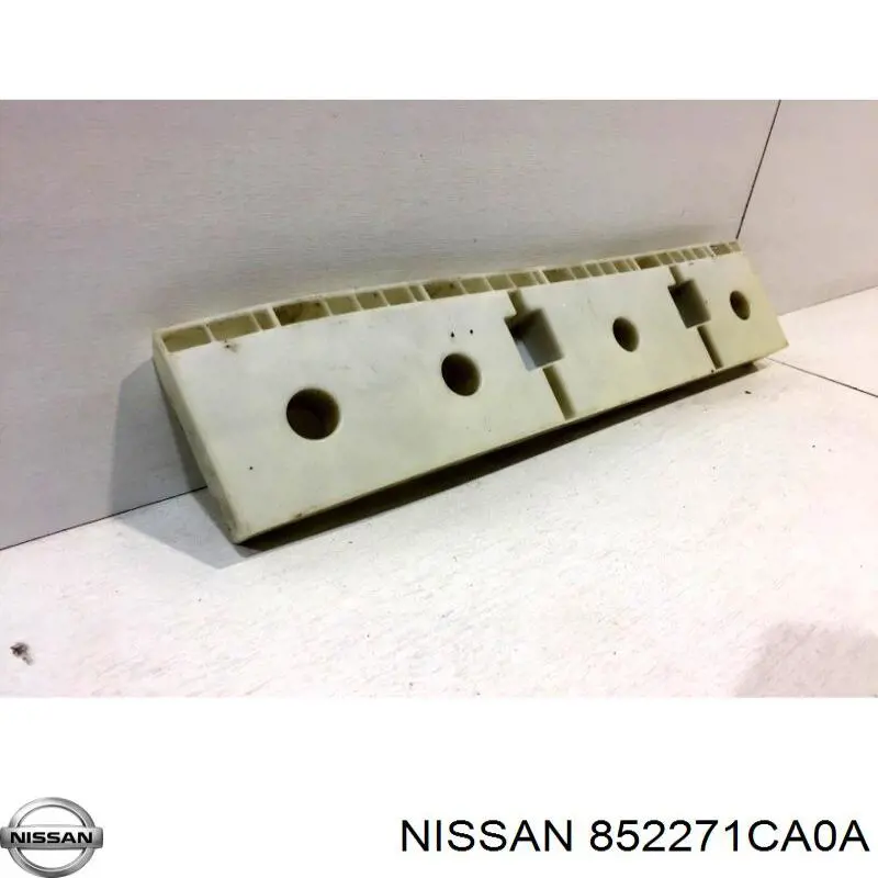 852271CA0A Nissan soporte de parachoques trasero exterior izquierdo