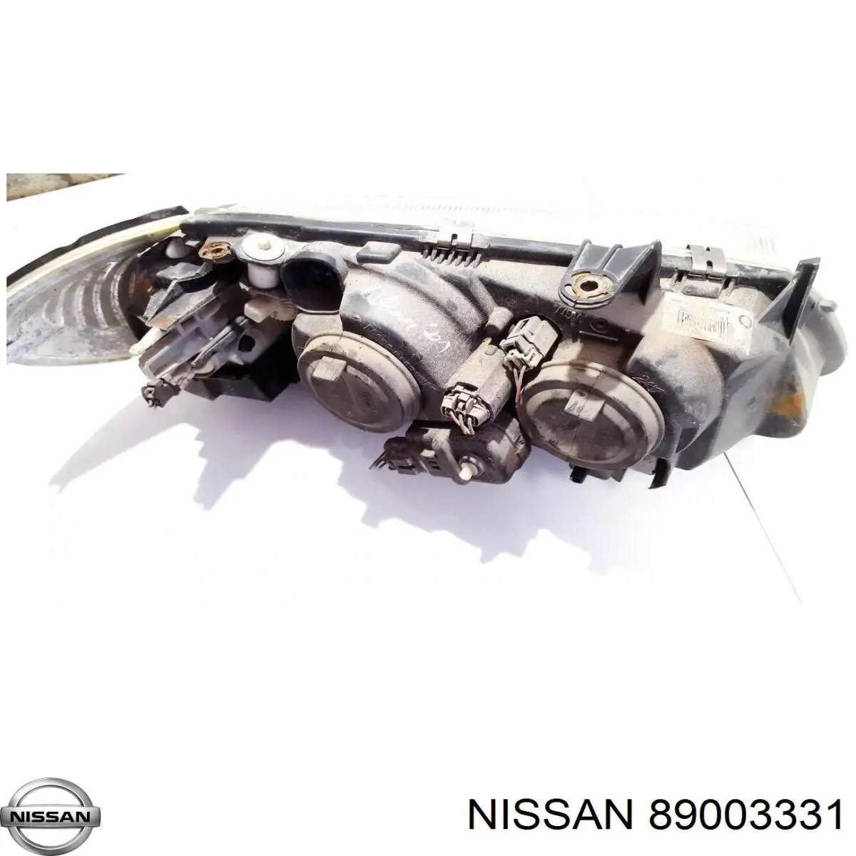 89003331 Nissan faro izquierdo