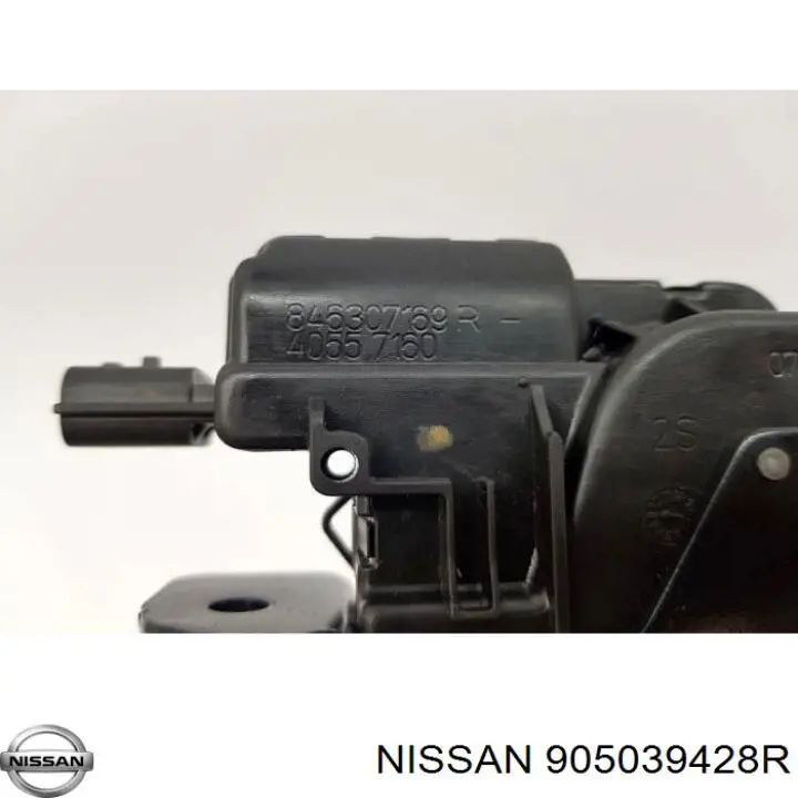 905039428R Nissan cerradura de maletero