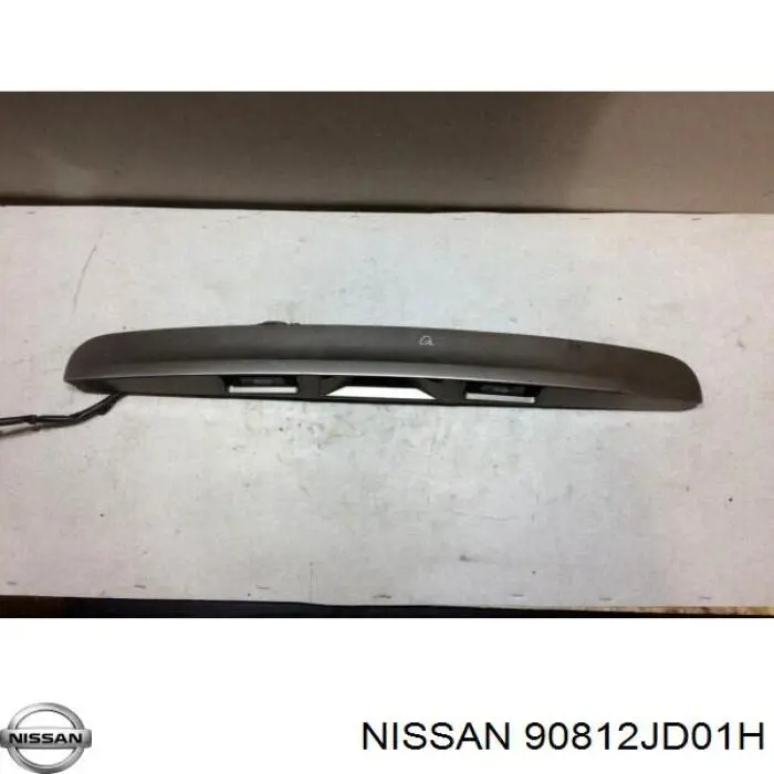 90812JD01H Nissan listón embellecedor/protector, puerta de maletero