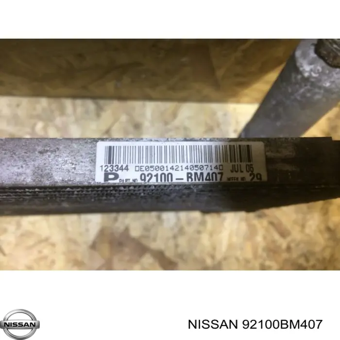 Comprar 92100BM407 Nissan/Infiniti Condensador de aire acondicionado