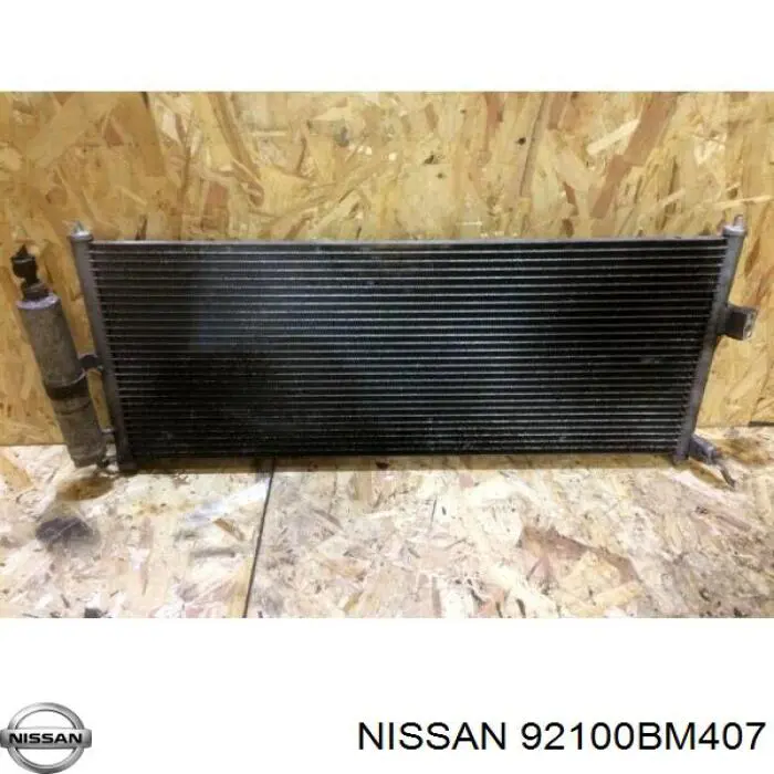 92100BM407 Nissan/Infiniti Radiador de aire acondicionado