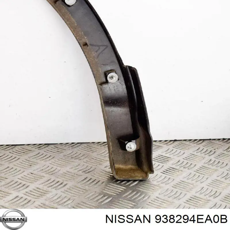 Comprar 938294EA0B Nissan/Infiniti Extensión de la aleta trasera izquierda