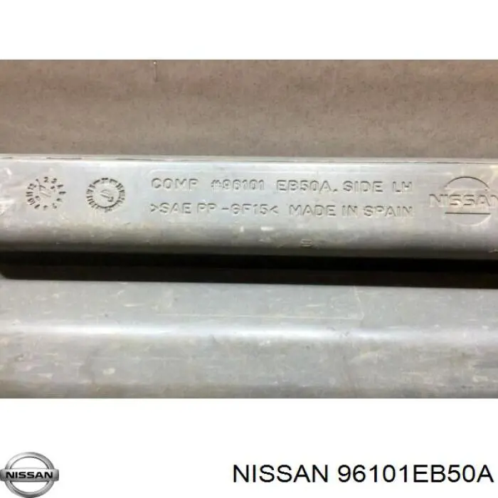 96101EB50A Nissan estribo izquierdo