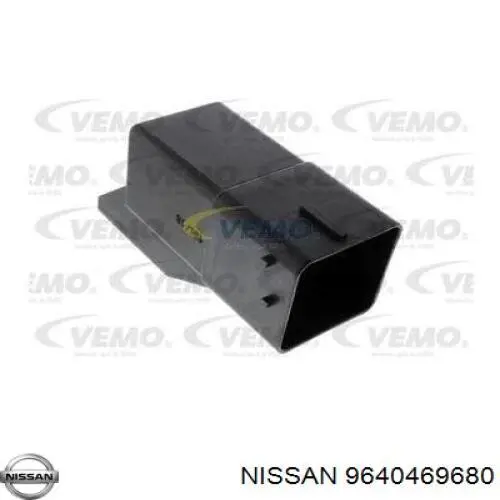 Relé de bujía de precalentamiento Peugeot 406 8B